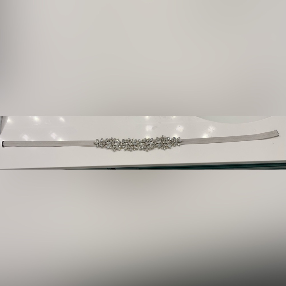 Accent crystal belt. Bridal